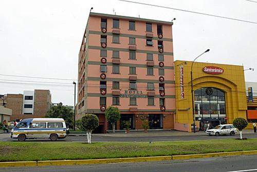 Hotel Melodia Lima Bagian luar foto